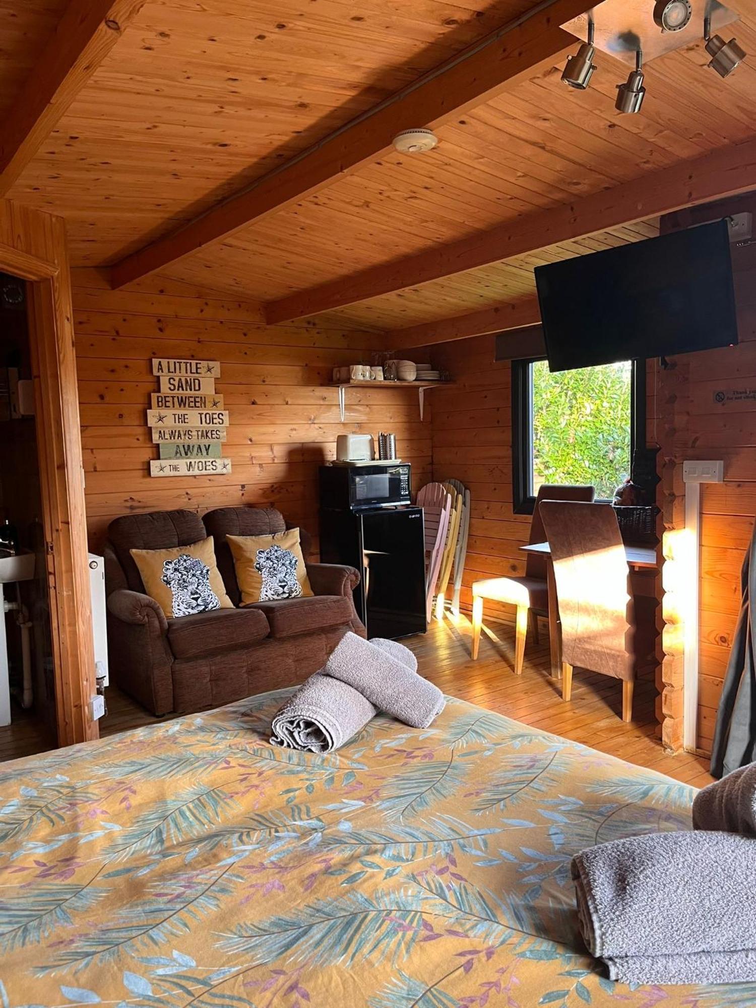 Morlais Log Cabin 라임레지스 외부 사진
